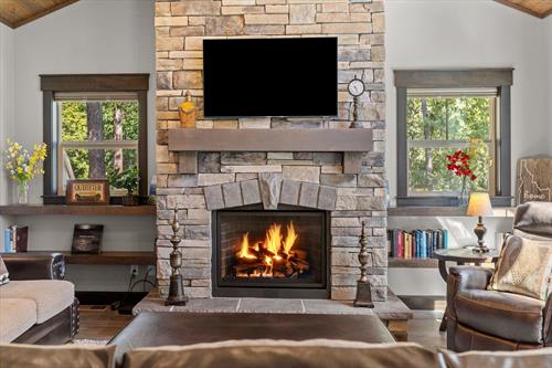 Gallery Image 09-IMG_3243.jpg