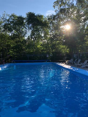 Beautiful evening pool side at Clode Sound Motel