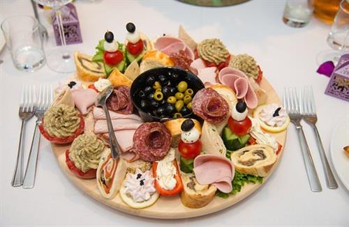 Gallery Image cafe-louise-cold-cut-plate(1).jpg