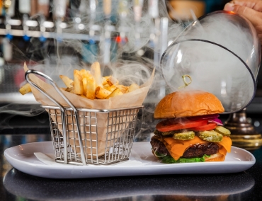 Gallery Image 6-Alarm-Burger-2024-01.jpg