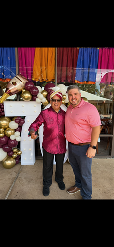 Gallery Image DEREK-GURU.png