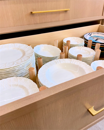 Gallery Image Kitchen_Dish_Drawer.png