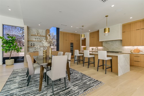 Gallery Image 12-Dining_(2).jpg