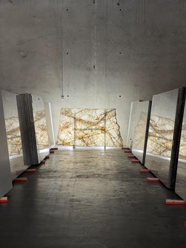 Gallery Image Cristallo_backlighted.jpg