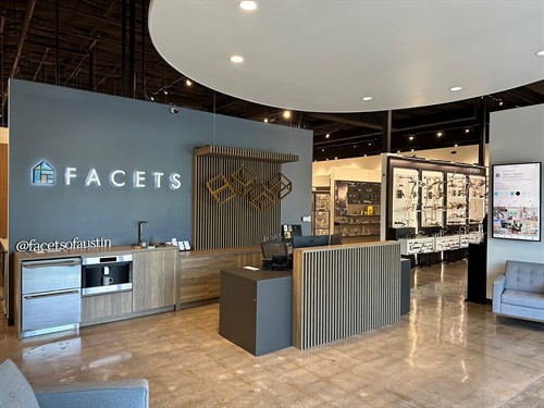 Gallery Image 1_Front_Entry.jpg