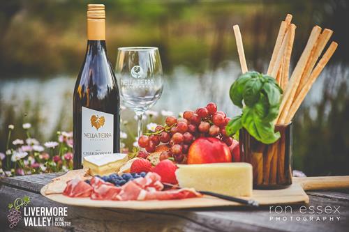 wine and food photography
