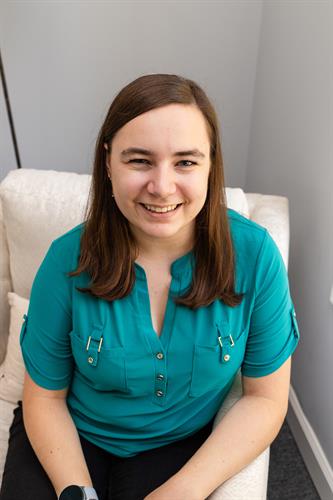 Meet one of our Master's-level counseling interns, Liz! Liz is few weeks away from graduating with her Master's and will soon be an official Staff Therapist/Counselor shortly!