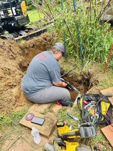 Emergency call for wire break for service on weekend. 