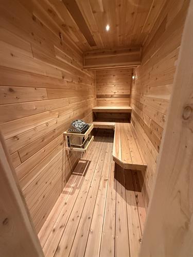 Gallery Image IMG_7837.jpeg