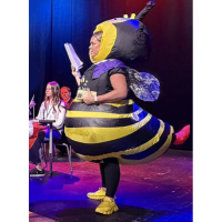 Local students make a buzz at Civics Bee