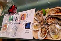 Sip & Shuck – Oysters & Wine Flight