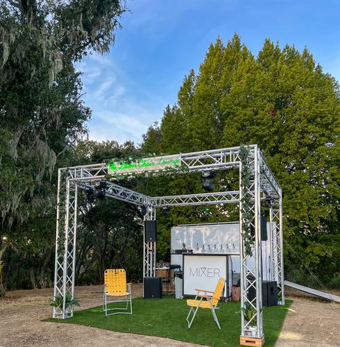 Lawn Chair Lounge