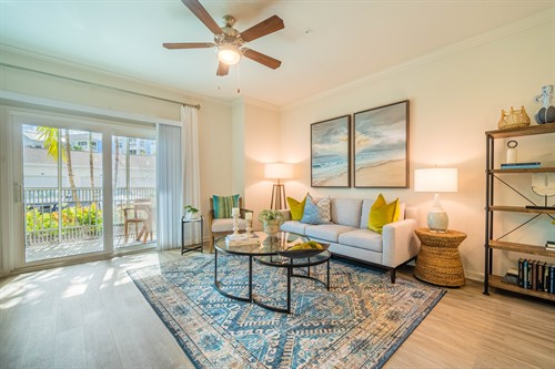 Gallery Image IW_Ashley_Wysocarski_-_001.jpg