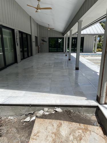 Gallery Image Patio_and_pool_deck.jpeg