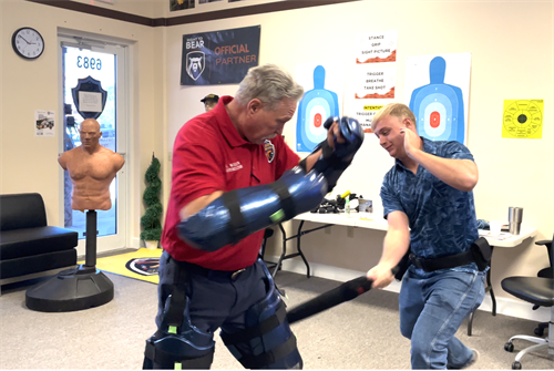 Expandable baton training