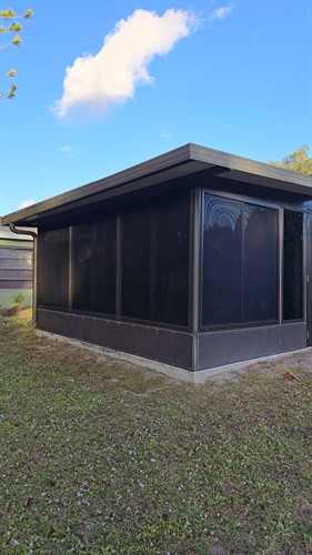 Gallery Image black-screened-lanai-exterior-corner-view.jpg