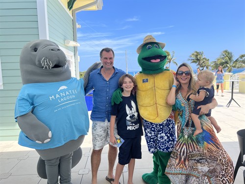 Cooke Family @ Loggerhead Marinelife