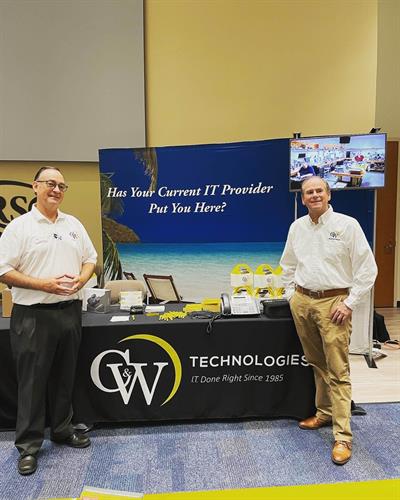 Eric and Peter at the C&W Technologies booth at the 2023 Business to Business Expo