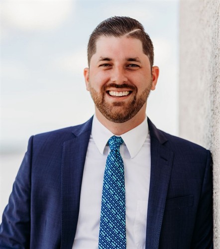 Gallery Image Vinny_Headshot.jpg