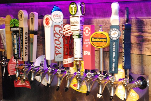 Gallery Image beer_on_draft_restaurant.JPG