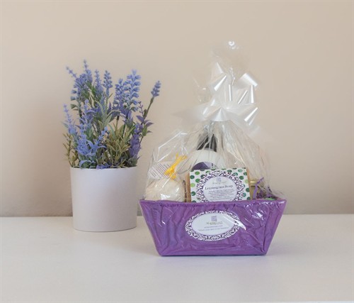 Medium Gift Basket