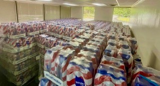 It Took a Village: How 43,000 Pounds of Water Reached JFS Orlando’s Pearlman Food Pantry