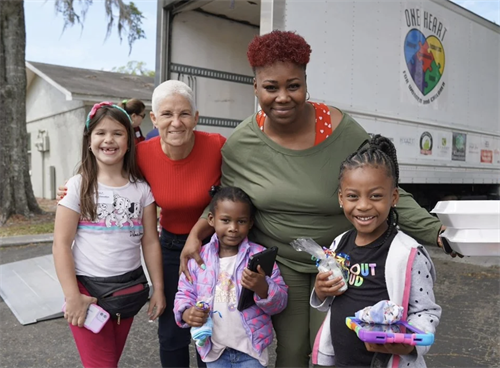 Every day, neighbors become friends, strangers become family, and kindness becomes hope. At One Heart, we're more than a food pantry—we're people helping people, together.