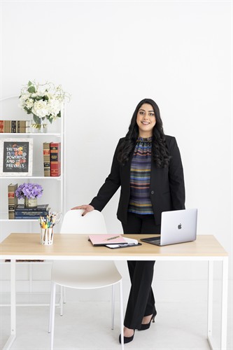 Gallery Image Ruchi_Kapadia_Orlando_Lawyer_Brand____%C2%A9_The_Branded_Boss_Lady_1011.jpg