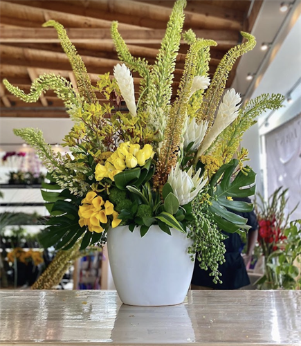We offer custom arrangements. 