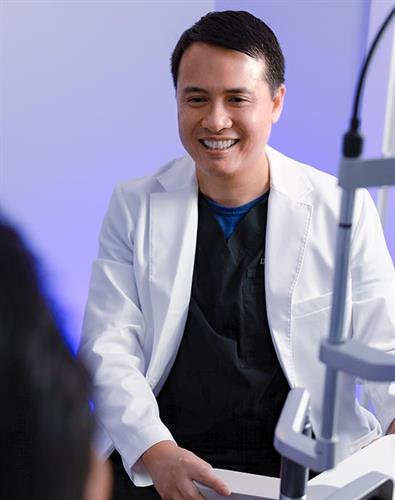 Dr. David Truong