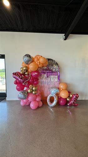 Balloon Garland, Steamer Backdrop