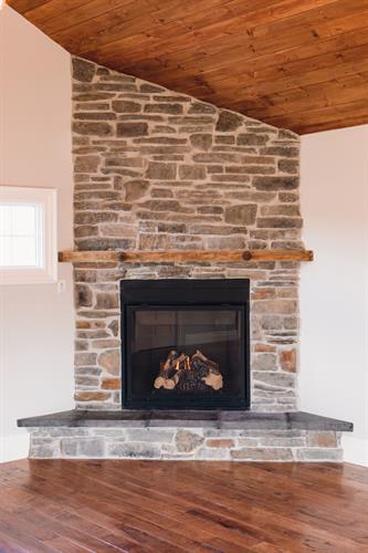 Gallery Image fireplace.jpg