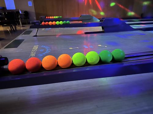 Gallery Image Dodd's_Lanes_-_Rock_n_Bowl_2.jpg