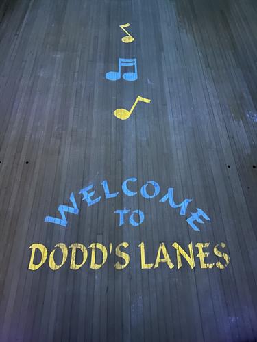 Gallery Image Dodd's_Lanes_-_Welcome_Glow_Art.jpg