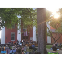 Concerts on the Courthouse Lawn 
