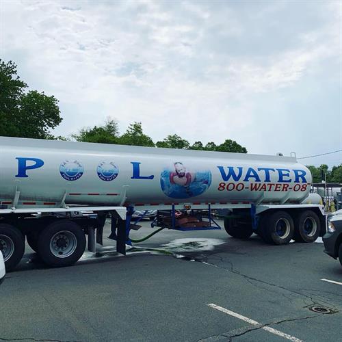 Gallery Image pool_water_truck.jpg