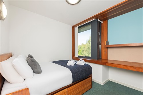 The Quigley Residence Ensuite