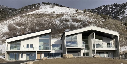 Gallery Image IMG_9880.jpeg