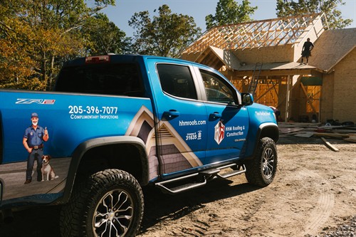 Gallery Image Full_Truck_at_Job_Site.jpg