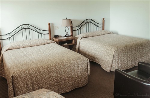 Double Queen Suite w/ kitchenette 