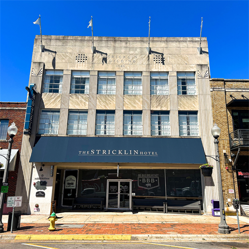 The Stricklin Hotel Exterior