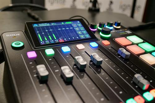 Gallery Image P1455462.jpg