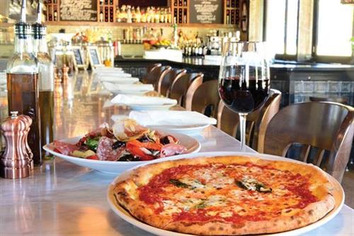 Gallery Image Dining_spotlight_Nov-1050x700.jpg