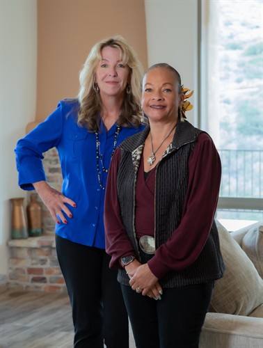 B.E. Real Estate Pros | Connie Bills & Tahona Epperson | Coldwell Banker Realty