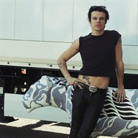 Yungblud-inspired lioness roars into the spotlight at Doncaster Dome as Pride of Yorkshire trail guide launches