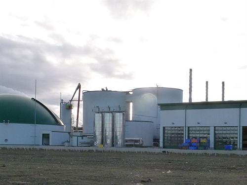 JHA Architecture has been involved in the development of AD plants at a number of sites around England. The plants take waste food that would otherwise be thrown away, from the likes of supermarkets, restaurants, hotels etc and uses the material to break it down by anaerobic action in sealed containers to produce biomethane and an inert digestate material. JHA Architecture has been involved in the development of AD plants at a number of sites around England. The plants take waste food that would otherwise be thrown away, from the likes of supermarkets, restaurants, hotels etc and uses the material to break it down by anaerobic action in sealed containers to produce biomethane and an inert digestate material.