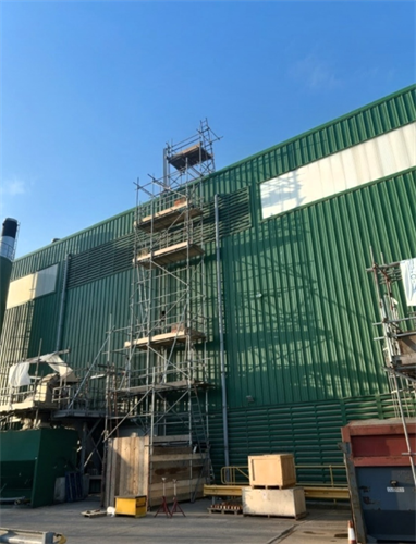 Access for external steam pipe