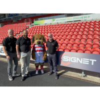Signet Announced as Platinum Partner and East Stand sponsor of Doncaster Rovers