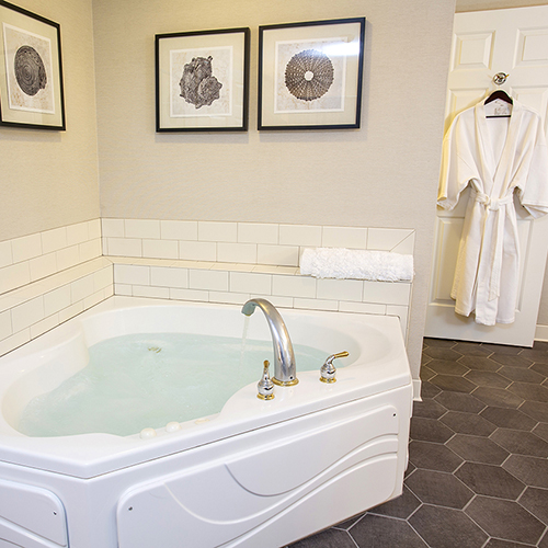 Grand Suite Bath