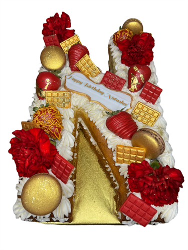 Gallery Image Carmiecakes_letter_cake_red_gold.PNG
